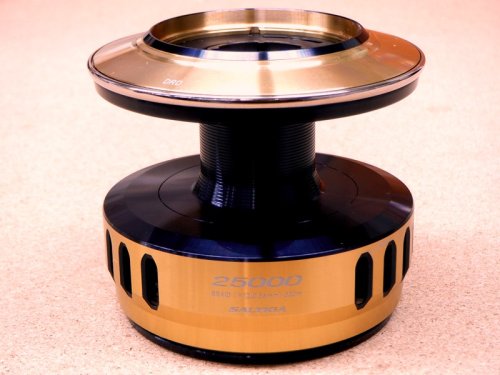 25ソルティガ25000スプール入荷です！！