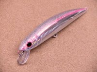 Mangrove Studio・STRIKE PRO Magnum Minnow 200 Bevel Swimmer /ケイムラシルバーレイン