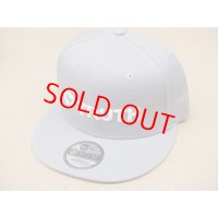 TRUTH JAPAN × NEWERA Original Cap フラットバイザー 2025・グレー/ホワイト