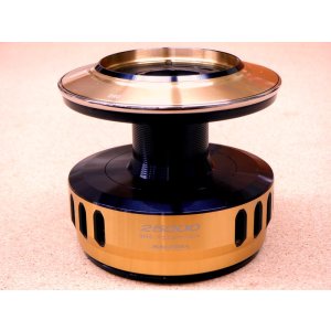 画像: SLPWORKS・25SALTIGAスプール 25000SPL/ゴールド・ネイビー