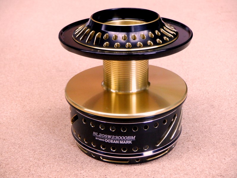 画像1: STUDIO OceanMark・CUSTOM SPOOL NO LIMITS 20SW23000BM/BG(ブラックゴールド)  (1)